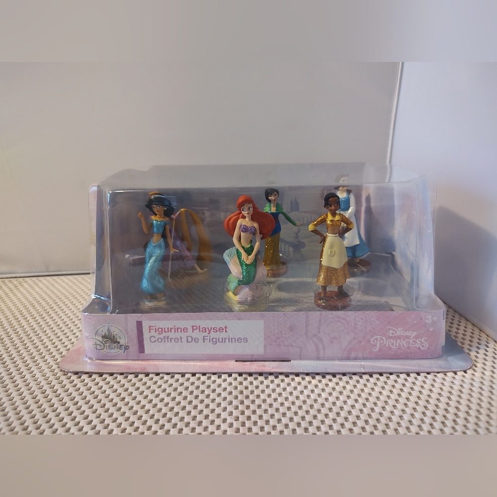 Disney Princess Figurine Playset NWT 6pcs set